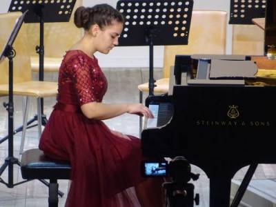 Астраханская пианистка стала победительницей всероссийского конкурса - astrakhanfm.ru - Мурманск - Астрахань