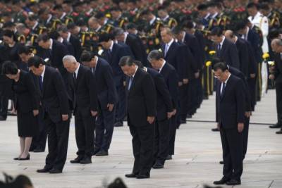 Си Цзиньпин - Мао Цзэдун - В Китае масштабной церемонией отметили День памяти павших героев (ФОТО) - enovosty.com - Китай