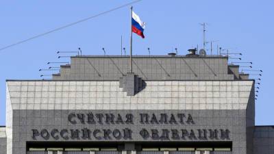 Владимир Путин - Счётная палата предложила выплачивать по 20 тысяч рублей к школе из маткапитала - russian.rt.com - Россия