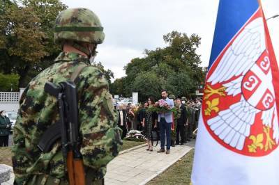 В Сербии почтили память героев, не сдавших арсенал хорватским... - politnavigator.net - Хорватия - Сербия - Югославия