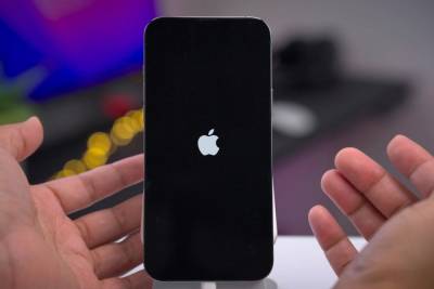 Пользователи iPhone 13 и iOS 15 жалуются на ошибки в работе сенсорного экрана - itc.ua - Украина - По