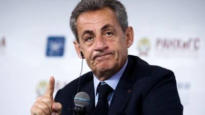 Николя Саркози - Экс-президента Франции Николя Саркози приговорили к году тюрьмы - 5-tv.ru - Франция - Париж