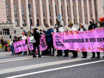 В Хельсинки задержали более 140 экоактивистов - unn.com.ua - Украина - Киев - Финляндия - Хельсинки - Экология