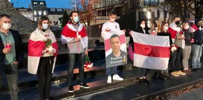 В Киеве и Львове прошли акции в честь экстремиста, застрелившего... - politnavigator.net - Украина - Киев - Львов - Белоруссия - Минск