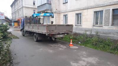 В Новосибирске на тротуаре самогруз насмерть сбил мать двухлетнего ребенка - runews24.ru - Новосибирск