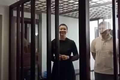 Александр Лукашенко - Мария Колесникова - Виктор Бабарико - Колесникова объяснила свой танец в суде - lenta.ru