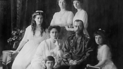 Николай II - СКР опубликовал первый том книги о расследовании убийства царской семьи - mir24.tv - Россия