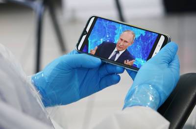 Владимир Путин - Дмитрий Песков - Режим работы Владимира Путина сохранит элементы удаленки - tvc.ru - Россия