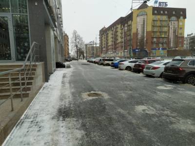В Екатеринбурге ликвидируют нелегальные парковки, установив платные стоянки - nakanune.ru - Екатеринбург