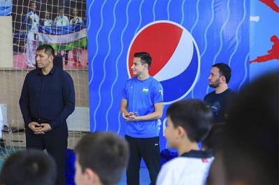 Ван Дамм - Pepsi организовала поездку по Узбекистану с Улугбеком Рашитовым - gazeta.uz - Узбекистан
