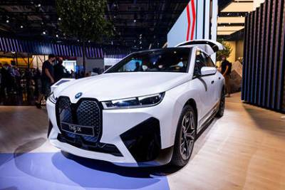 Новый электрокар BMW назвали несуразным и сравнили с бобром - lenta.ru