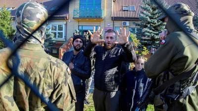 Александр Лукашенко - Лукашенко опроверг обвинения о выдворении мигрантов в страны Евросоюза - iz.ru - Израиль - Белоруссия - Польша