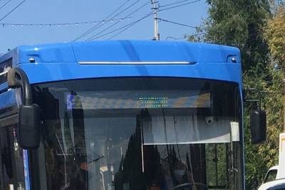 Саратовские пенсионеры недовольны некоторыми троллейбусами Адмирал - saratov.mk.ru - Саратов - Юбилейный