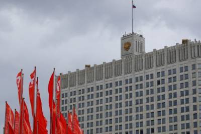 Кабмин предложил продлить заморозку накопительных пенсий - aif.ru - Россия