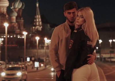 Владимир Соловьев - Руслан Бобиев - Секс с «полицейской» на фоне храма: на мажора из Таджикистана завели дело за непристойные фото на Красной площади - bloknot.ru - Москва - Таджикистан