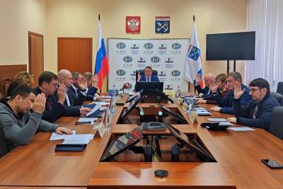 Александр Дрозденко - Губернатор Ленобласти отказался от депутатского мандата ЗакСа - mk.ru - Россия - Ленинградская обл.