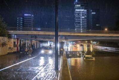 Сильный дождь привел к наводнению в столице Словении - unn.com.ua - Украина - Киев - Словения - Любляна