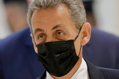 Николя Саркози - Саркози заявил о намерении до конца отстаивать свою невиновность - lenta.ru - Франция - Париж