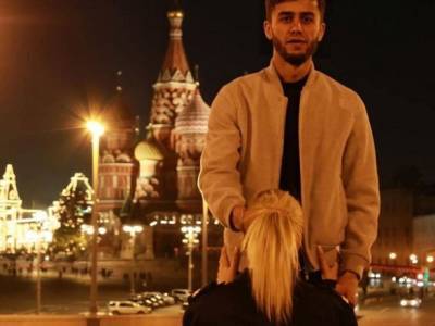 Руслан Бобиев - В России полиция задержала блогера за провокационное фото на фоне храма в Москве - unn.com.ua - Москва - Россия - Украина - Киев - Таджикистан