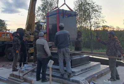 В Подпорожье заканчивают установку памятника «Город воинской доблести» - online47.ru - район Подпорожский