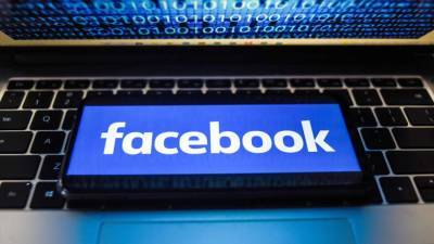 Facebook извинилась за неправильную маркировку видео с темнокожими - iz.ru - New York - Израиль