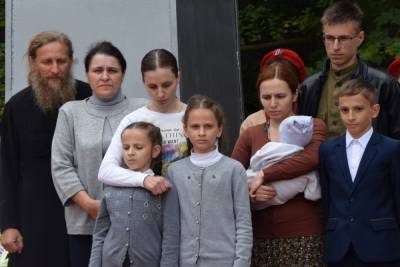 Потерявшей дом при пожаре рязанской многодетной семье требуется помощь - rzn.mk.ru - район Спасский
