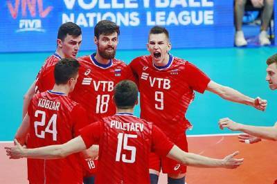 Россия вырвала победу у команды Нидерландов на ЧЕ-2021 по волейболу - sport.ru - Россия - Турция - Голландия