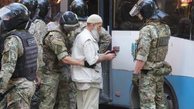 В Крыму задержано 40 меджлисовцев на нелегальной акции возле ФСБ - politnavigator.net - Россия - Украина - Киев - Крым - Симферополь
