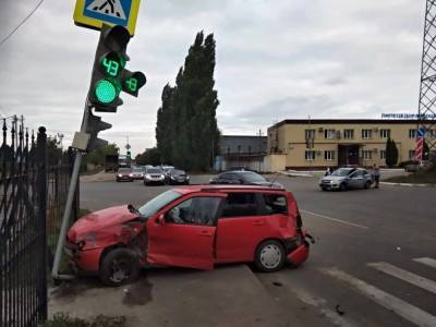 Водитель грузовика отправил в больницу двух человек - lipetskmedia.ru - Липецк