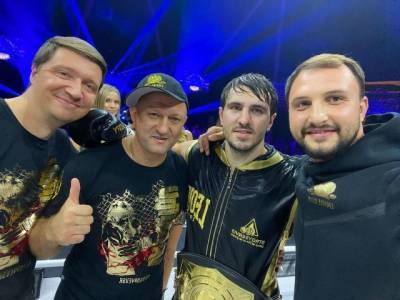 Кузбасский кикбоксёр победил бразильца и завоевал чемпионский пояс Glory - gazeta.a42.ru - Прокопьевск