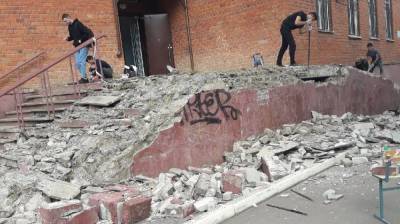 «Обрушение» лестницы в корпусе Воронежского госуниверситета оказалось запланированным - vestivrn.ru