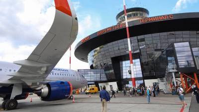 Более 30 рейсов отменили и задержали в столичных аэропортах - vm.ru - Москва - Россия