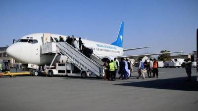Джо Байден - Авиакомпания Ariana Afghan выполнила два рейса из аэропорта Кабула - vm.ru - США - Турция - Афганистан - Катар - Кабул - Мазари-Шариф