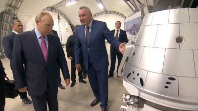 Владимир Путин - Дмитрий Рогозин - Владимир Путин проверил, как идет строительство стартового комплекса для ракеты «Ангара» - 1tv.ru