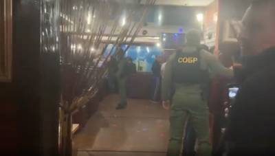 В этнические кафе Петербурга пришел СОБР - znak.com - Россия - Ленинградская обл. - Санкт-Петербург