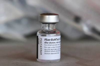 Энтони Фаучи - Анастасий Маркин - Третью дозу вакцины Pfizer в США могут утвердить уже до 20 сентября - rupor.info - США