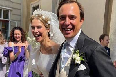 Платье Valentino, историческая тиара и другие подробности венчания принцессы Марии Анунциаты Лихтенштейнской - skuke.net - Италия - Шотландия - Вена