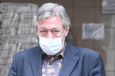 Михаил Ефремов - Петр Хархорин - Адвокат Ефремова рассказал об отеке Квинке у артиста - pravda-tv.ru - Москва - Россия