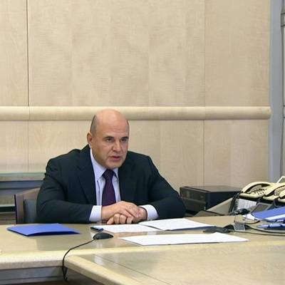 Владимир Путин - Михаил Мишустин - Правительство оперативно подготовило все для начала начисления военным единовременной выплаты - radiomayak.ru