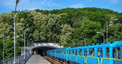 Александр Кубраков - Правительство пересмотрит проекты строительства метро в Киеве - dsnews.ua - Украина - Киев