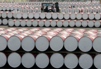 Нефть замедлила падение после взбудоражившего рынок заявления Саудовской Аравии - eadaily.com - США - Саудовская Аравия - Reuters