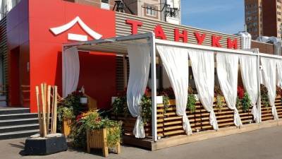 Владислав Поздняков - Основатель движения «Мужское государство» призвал подбрасывать тараканов в рестораны «Тануки» - 5-tv.ru - Россия