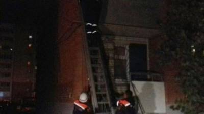 В Пензе мужчина не смог спуститься с газовой трубы - penzainform.ru - Пенза