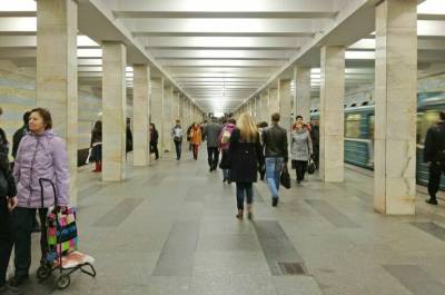 В Москве эвакуировали станцию метро «Проспект Вернадского» из-за задымления - pnp.ru - Москва