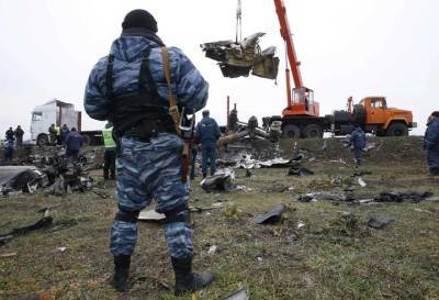 Родственник жертв рейса MH17 обвинил Украину за открытое авиапространство - vm.ru - Украина - Киев - Донбасс