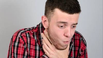 Врач рассказала о способе спасти себя, если подавился и не можешь дышать - 5-tv.ru