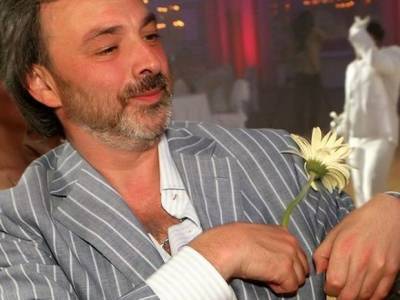 Алла Пугачева - Борис Краснов - В хосписе Москве от последствий ковида умер известный продюсер и художник-постановщик Борис Краснов - rosbalt.ru - Москва