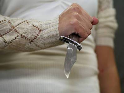 В карельском городе женщина напала с ножом на брата своего сожителя - gubdaily.ru - Кемь