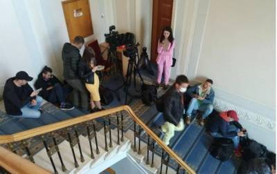 В Раде начали пускать журналистов в кулуары - korrespondent.net - Украина - Парламент