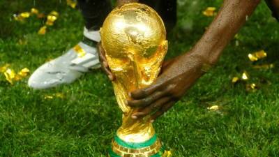 Александер Чеферин - Источник: Франция может поддержать идею ФИФА проводить чемпионат мира раз в два года - russian.rt.com - Франция